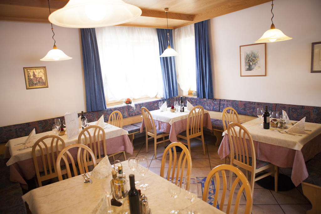 Gasthaus Abram Ora / Auer Екстериор снимка