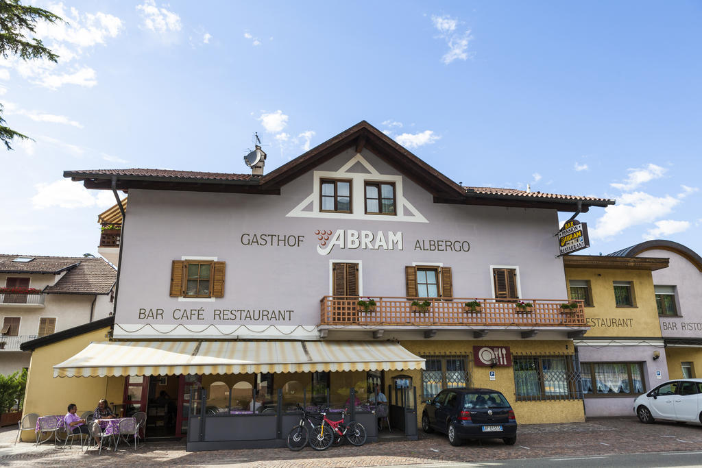 Gasthaus Abram Ora / Auer Екстериор снимка